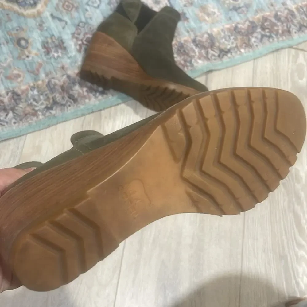 Sorel step out